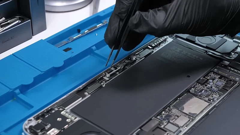 Cửa Hàng Sửa Chữa Macbook Lỗi Âm Thanh - Loa Rè - Mất Tiếng Tại TPHCM