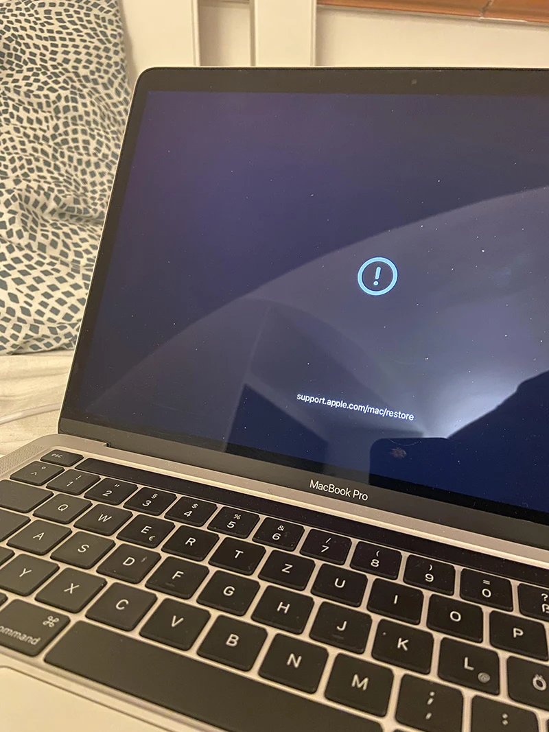 Cửa Hàng Sửa Chữa Macbook Lỗi Cập Nhật Hệ Thống Tại TPHCM