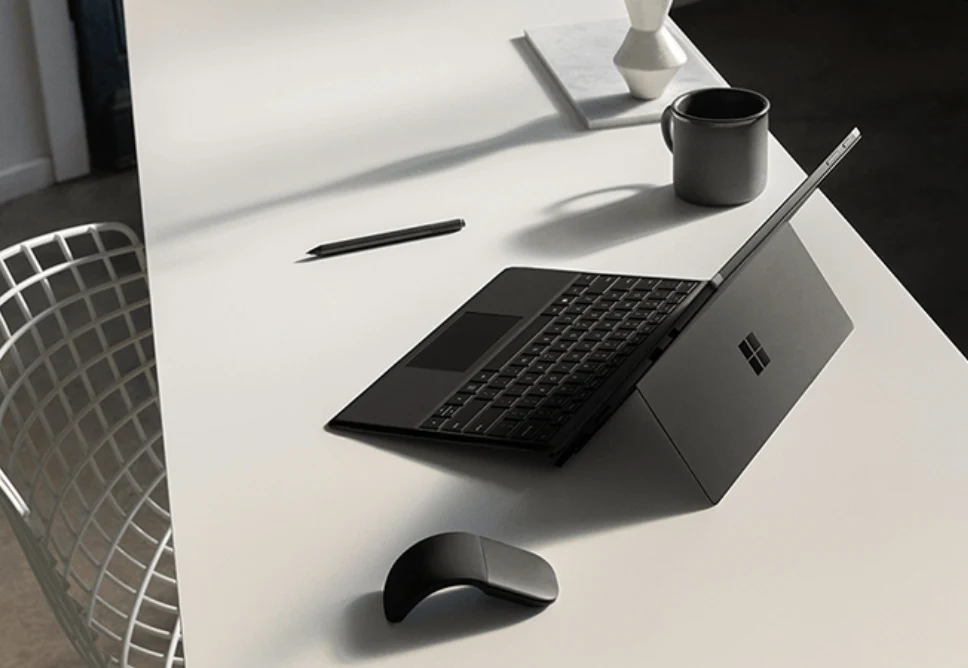 Sửa Surface Huyện Củ Chi – Giá Rẻ Tận Nơi