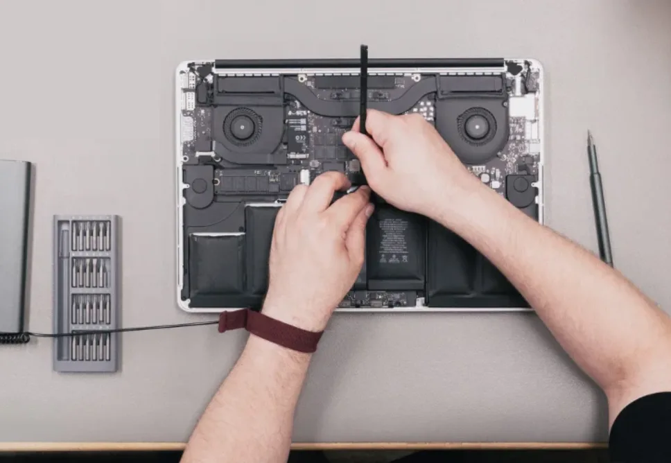 Sửa MacBook Quận 11 | Báo Giá Rõ Ràng