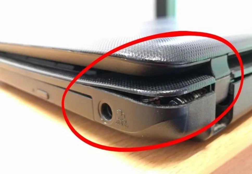 Thay Bản Lề Laptop Quận Thủ Đức Tận Nhà