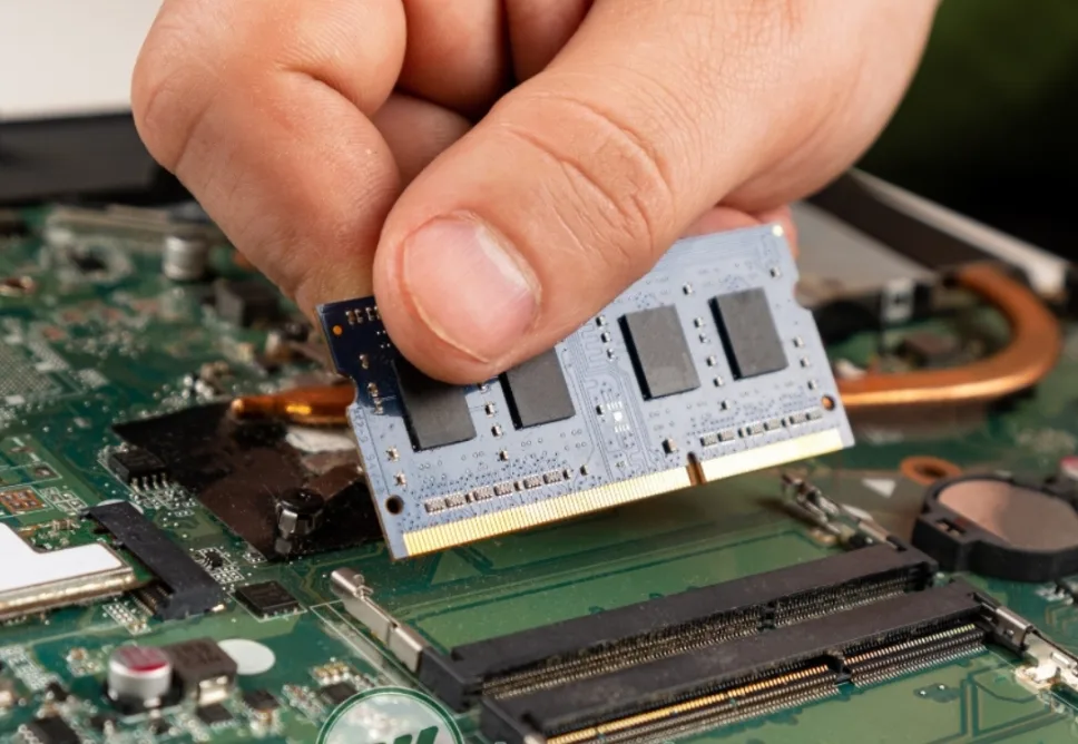 Địa Chỉ Sửa Laptop Khởi Động Chậm TPHCM | Giá Rẻ, Gần Đây
