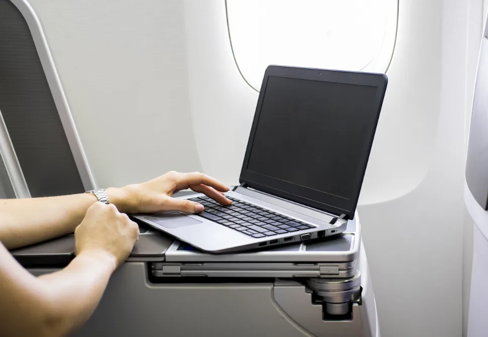 Địa Chỉ Sửa Laptop Không Nhận Sạc Quận 12 Giá Rẻ
