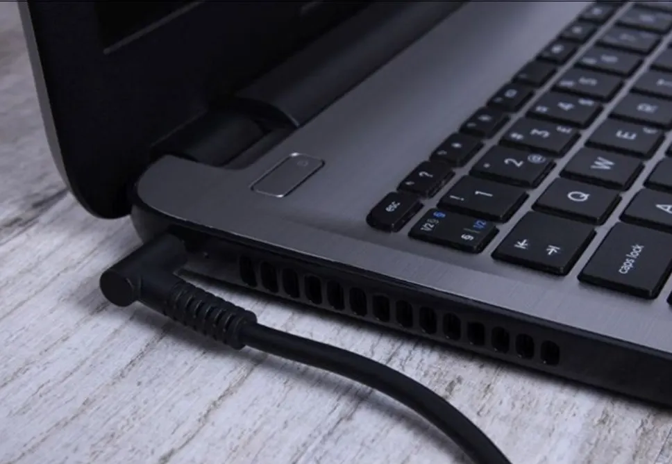 Địa Chỉ Sửa Laptop Không Nhận Sạc TPHCM