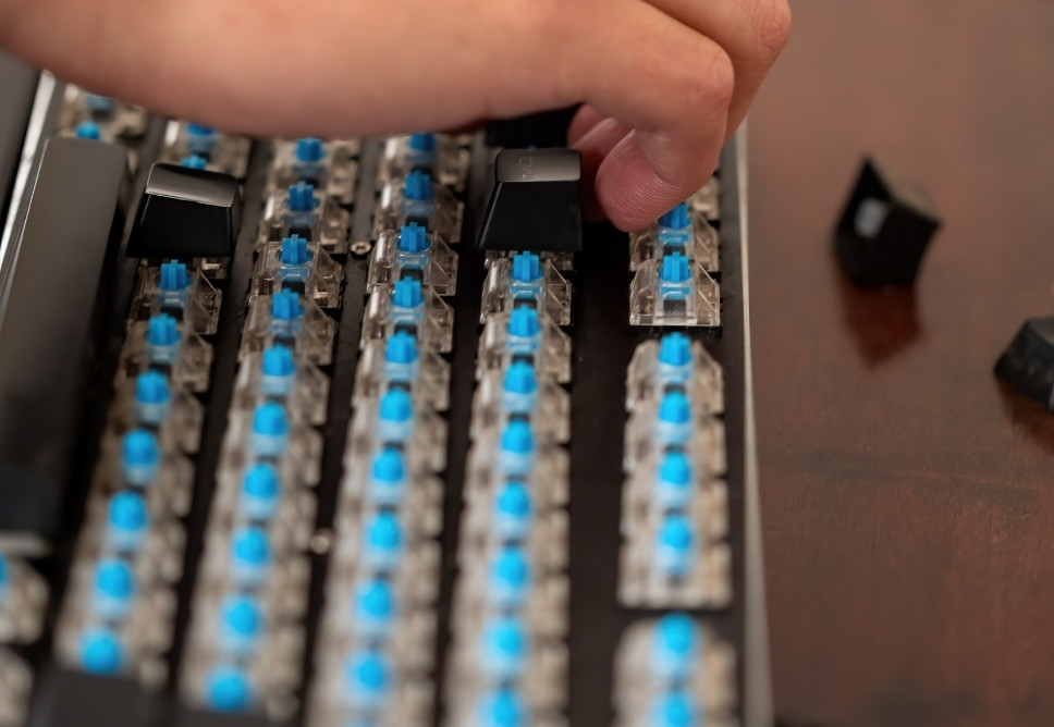 Sửa Bàn Phím Máy Tính Quận 7 Tận Nhà