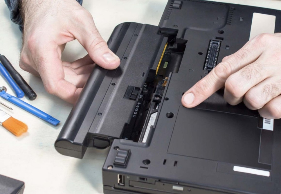 Thay Pin Laptop Quận Tân Phú Chính Hãng