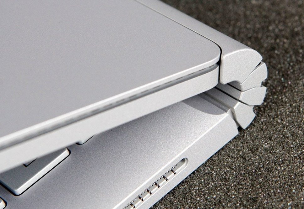 Thay Bản Lề Surface Quận Phú Nhuận Tại Nhà