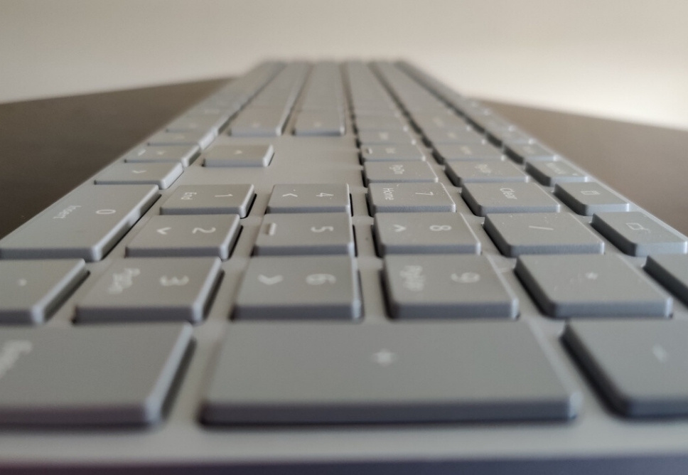 Thay Bàn Phím Surface Quận Thủ Đức Tận Nhà