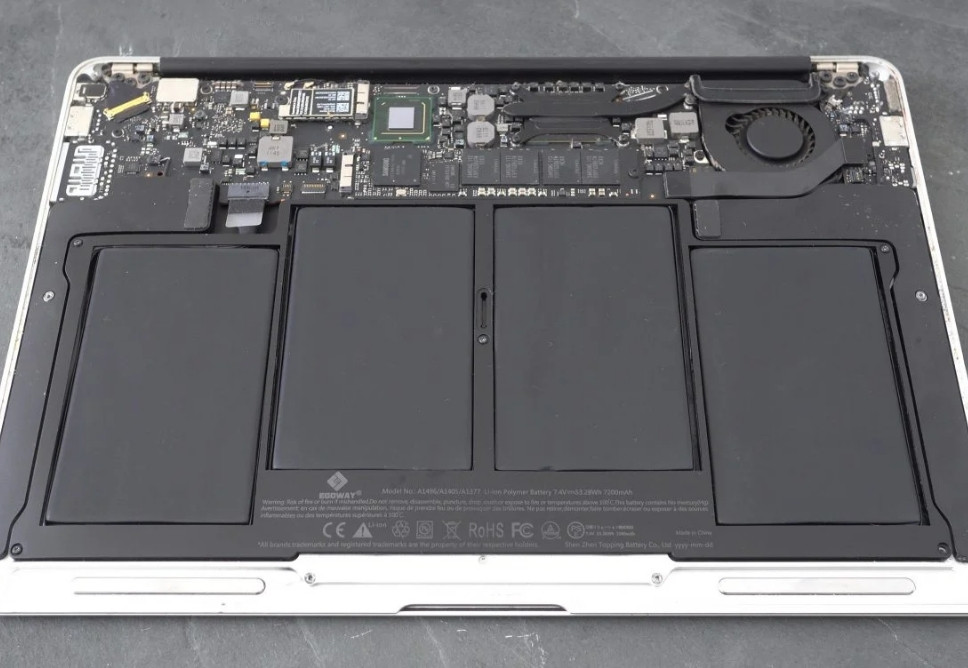 Thay Pin Macbook Quận Tân Bình Tận Nhà