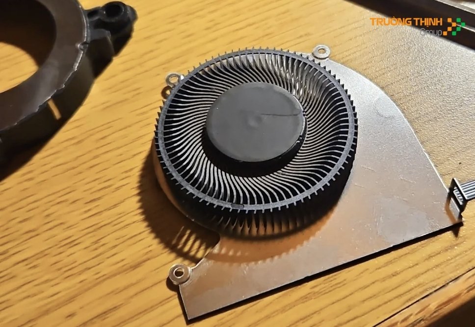 Thay Quạt Surface Quận Tân Bình Tận Nơi