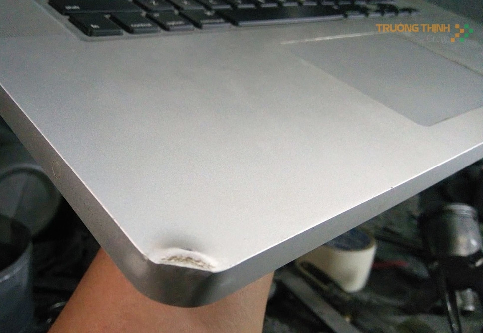 Thay Vỏ Macbook Quận Tân Bình Tận Nơi