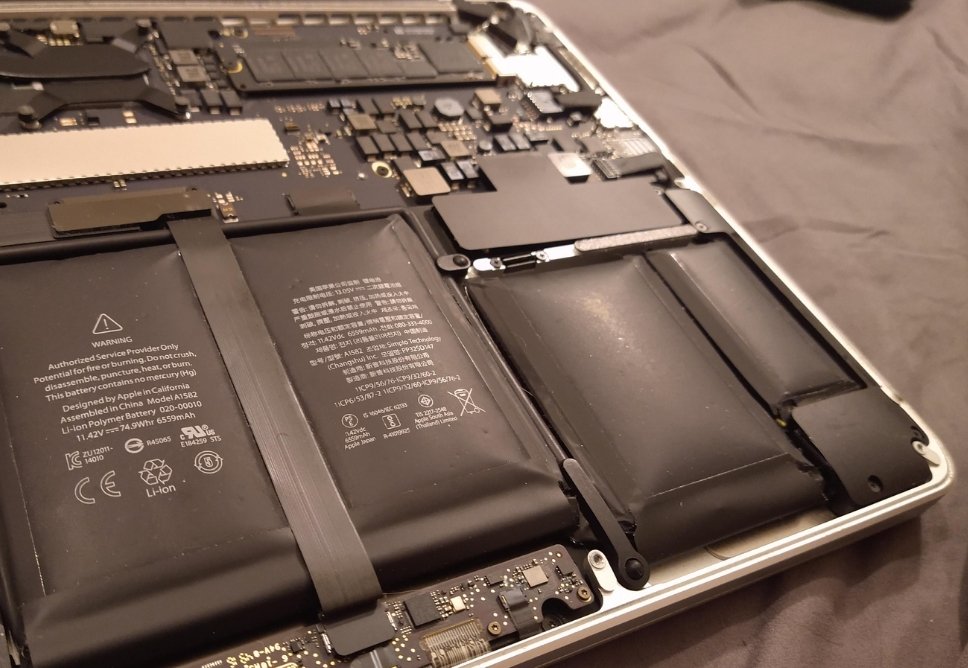 Thay Pin Macbook Quận Tân Phú Tận Nhà