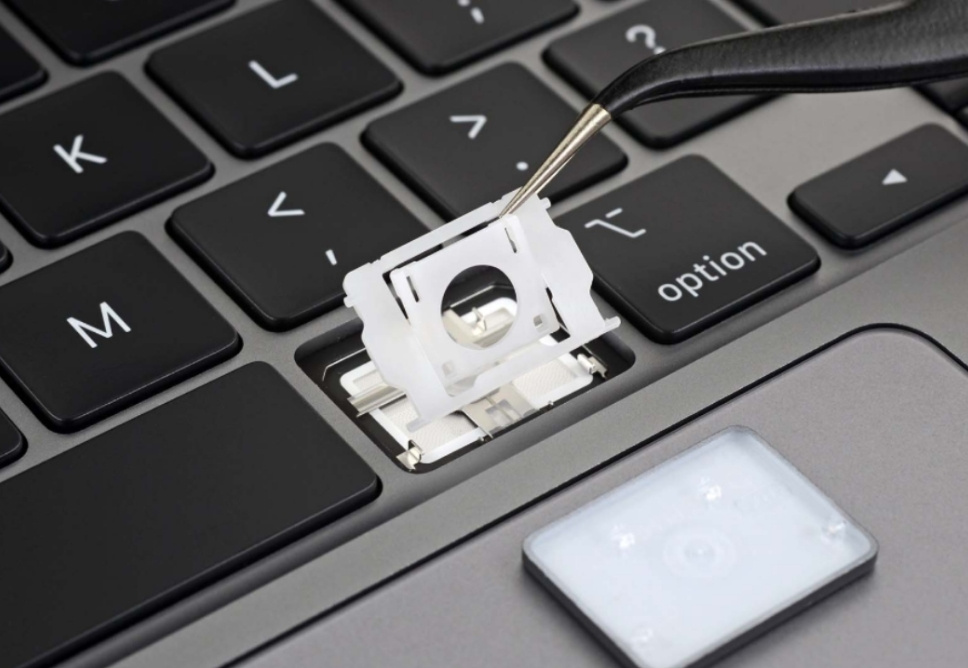 Thay Bàn Phím Macbook Giá Rẻ Ở TPHCM