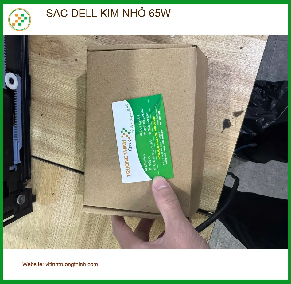 Chị Thảo My ở Quận 10 lo lắng tìm sạc Dell kim nhỏ 65W thay mới