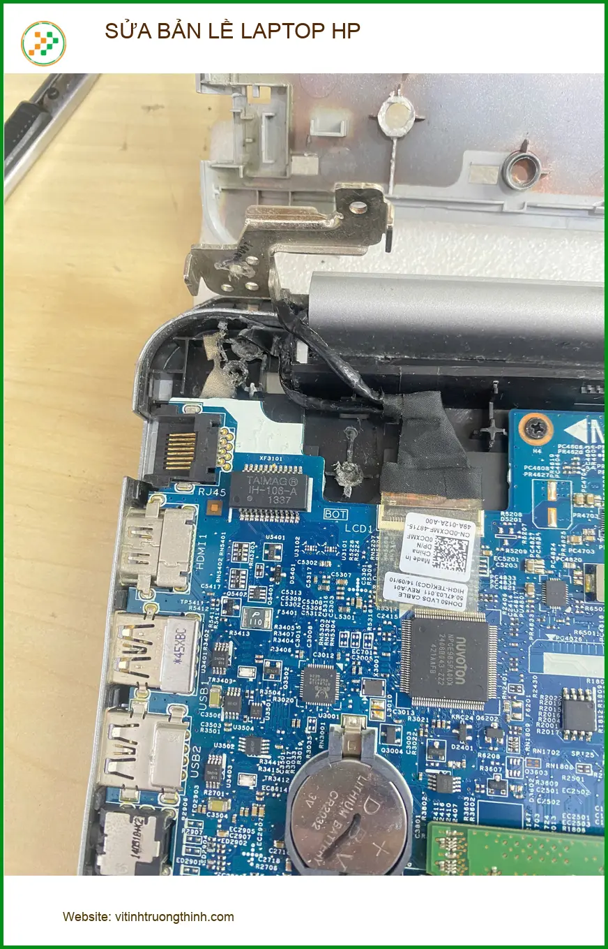 Tiệm sửa bản lề laptop HP Quận Gò Vấp - Chị Mai sinh viên loay hoay tìm chỗ uy tín ảnh thực tế 1
