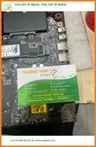 Chú Đạt kỹ sư xây dựng tìm cửa hàng thay bản lề laptop Quận Bình Thạnh lấy ngay