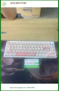 Anh Quân lập trình viên ở Quận 9 tìm chỗ sửa bàn phím bị kẹt phím gấp