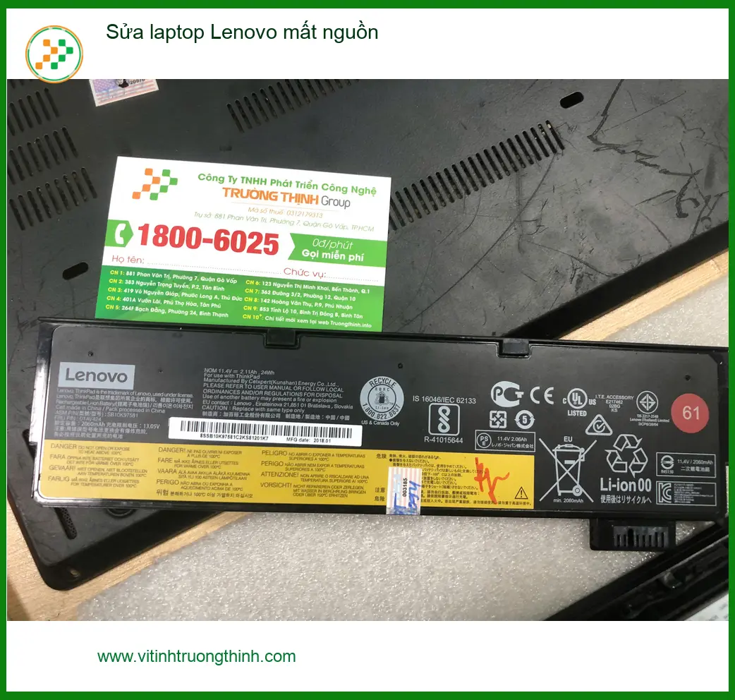 Chị Thanh đang làm báo cáo tìm chỗ sửa laptop Lenovo mất nguồn Quận Bình Tân