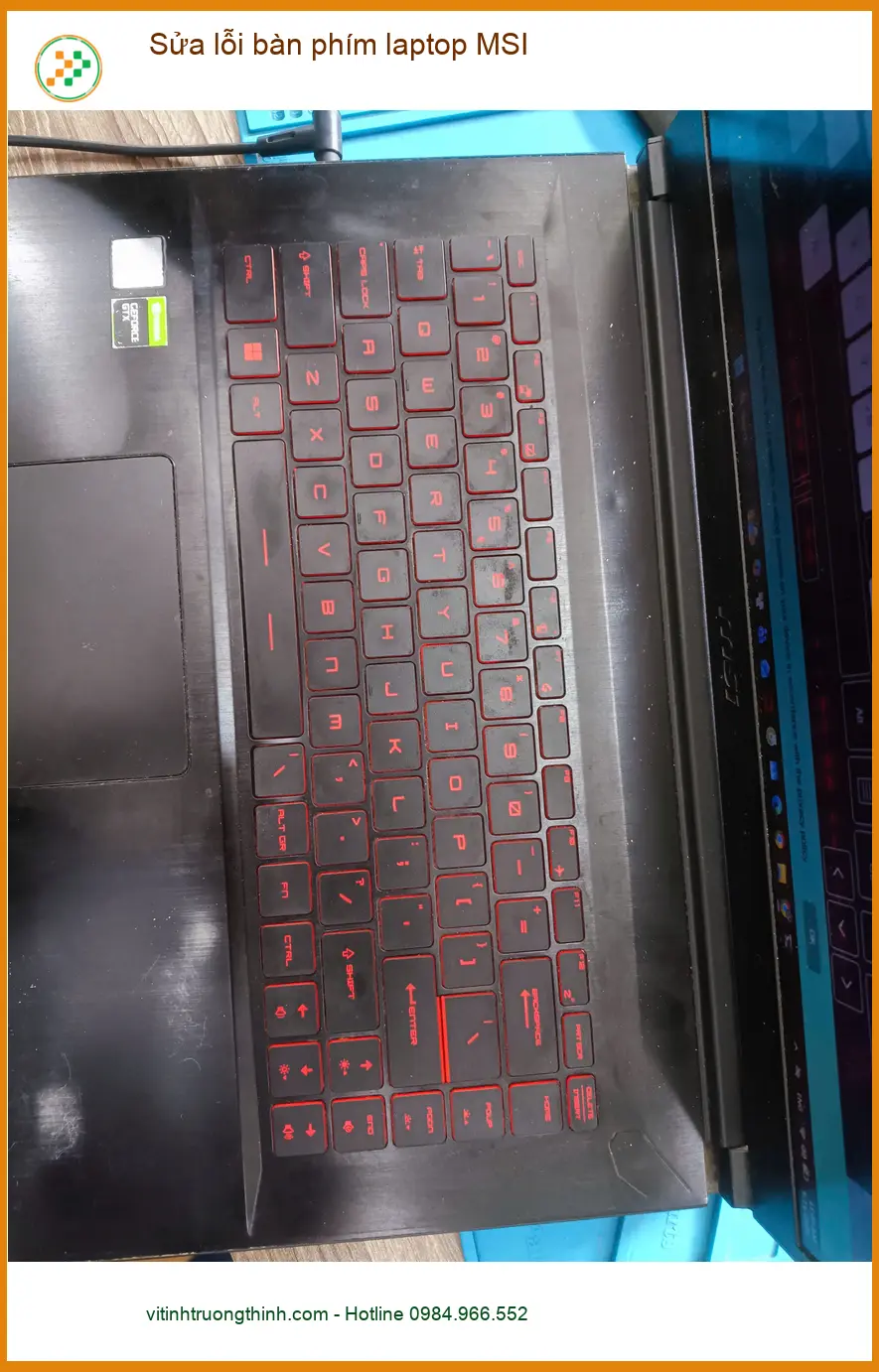 Anh Phước kỹ sư lập trình sửa lỗi bàn phím laptop MSI Quận Tân Phú ảnh thực tế 1