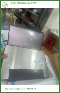 Dịch vụ thay màn hình laptop Gò Vấp lấy ngay – Chị Thảo giáo viên gặp sự cố