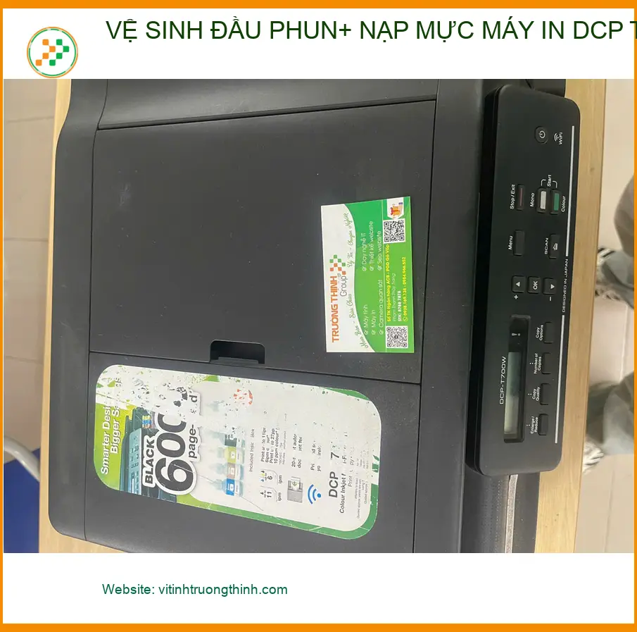 Em Duy sinh viên vệ sinh, nạp mực máy in DCP T7000W quận Phú Nhuận ảnh thực tế 1