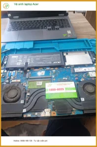 Cô Loan giáo viên vệ sinh laptop Acer Quận Tân Phú khi máy nóng ran