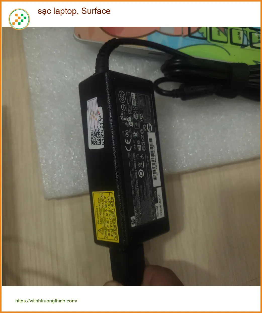 Trung tâm thay sạc laptop Surface Quận Bình Thạnh Cô Hằng cần gấp lấy liền ảnh thực tế 2
